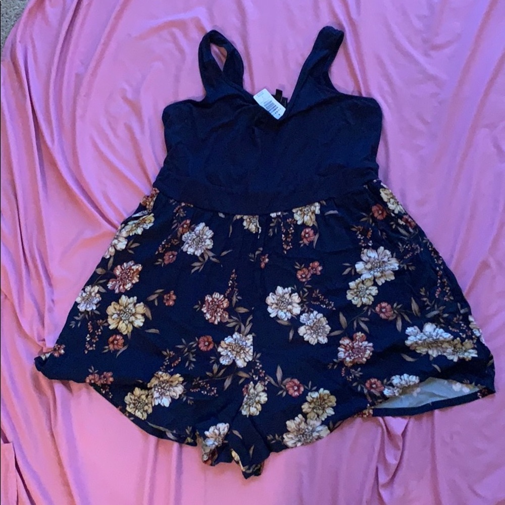NWT Torrid Navy Floral Romper